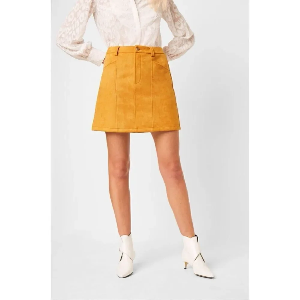 NWT French Connection Bahati Faux Suedette Mini Skirt in Golden Oak, Size 6
